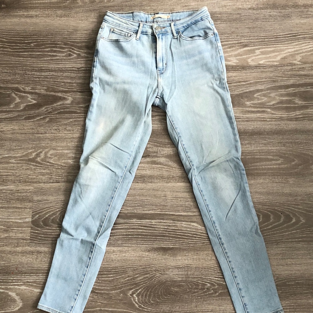 Levi's Women's Light Wash Skinny Jeans